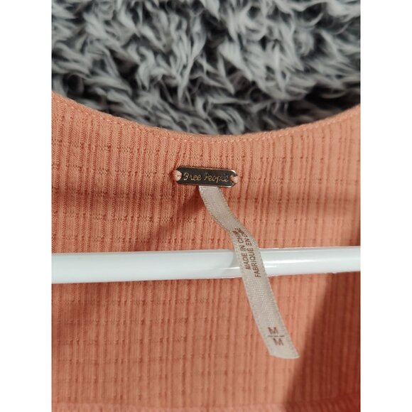 FREE PEOPLE Beach‎ Bound Tank Womens SZ M Peach Smocked Ribbed Breathable Beach - Picture 7 of 9